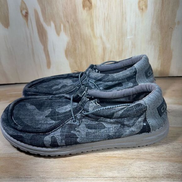 Hey Dude Wally Gray Camo Tweed  Shoes Men’s Size 8 - Picture 1 of 7